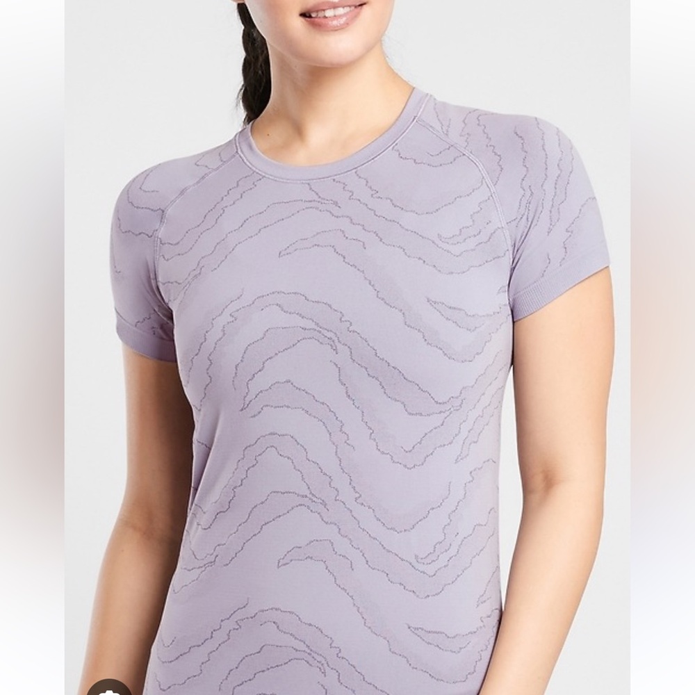 Athleta Momentum Wave Print Tee